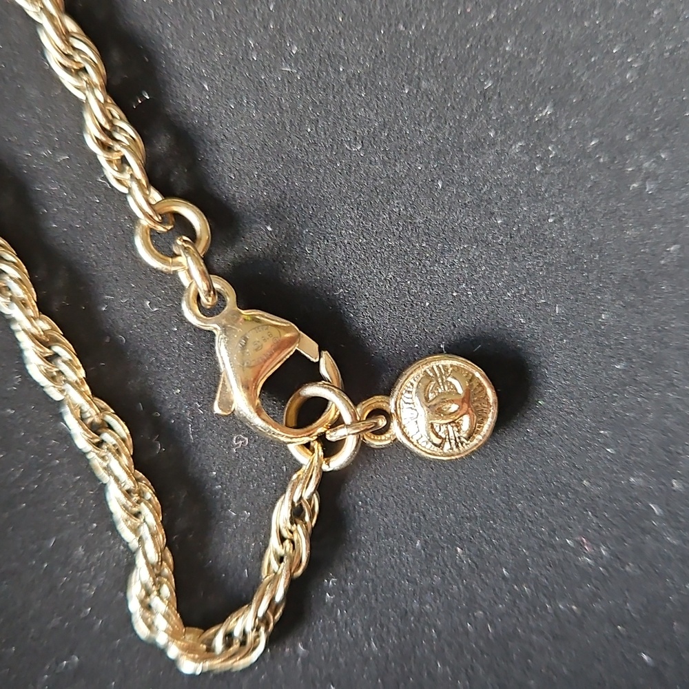 🚫RESERVED🚫 CHANEL Gold and Black Pearl Long Necklace B18P W/Box - Picture 4 of 7